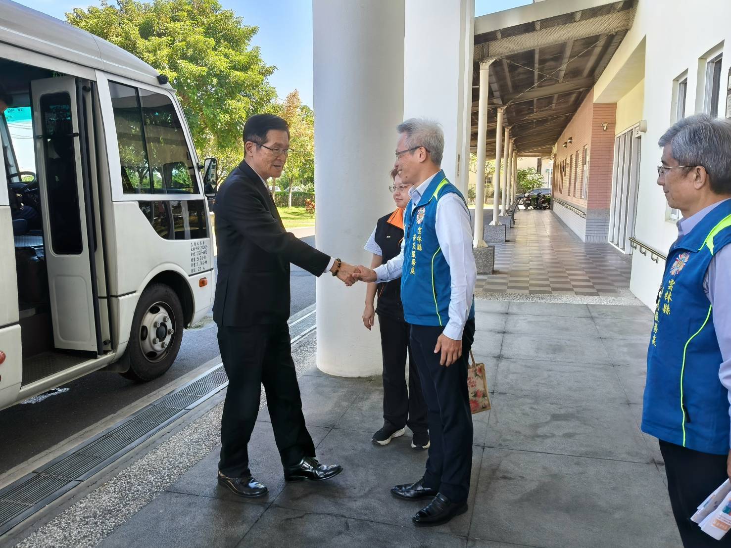 退輔會嚴主委視導雲林縣榮服處 關心榮民服務與防詐宣導成效-1