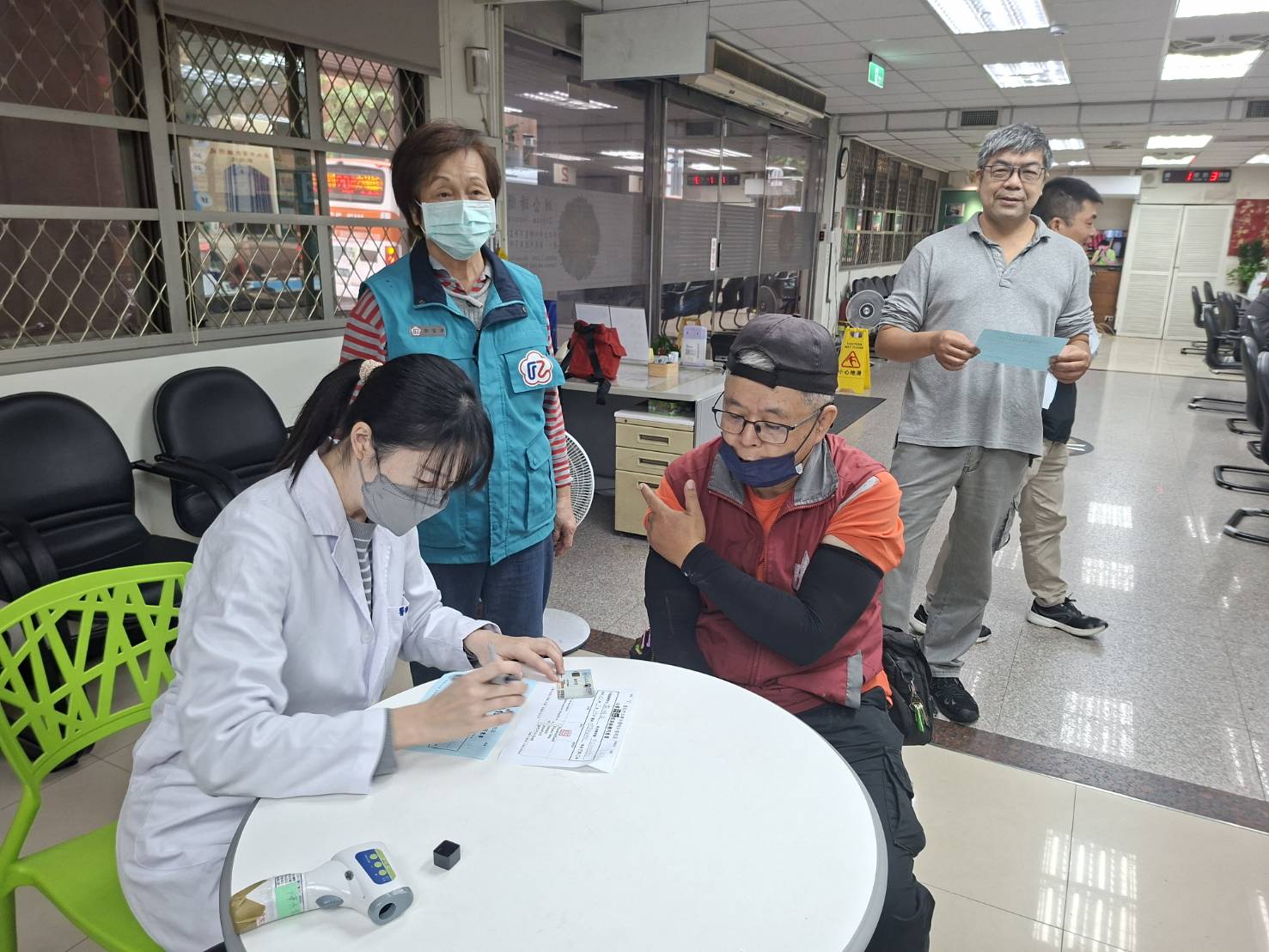 【臺北市榮服處攜手聯合醫院守護榮民眷健康💉】