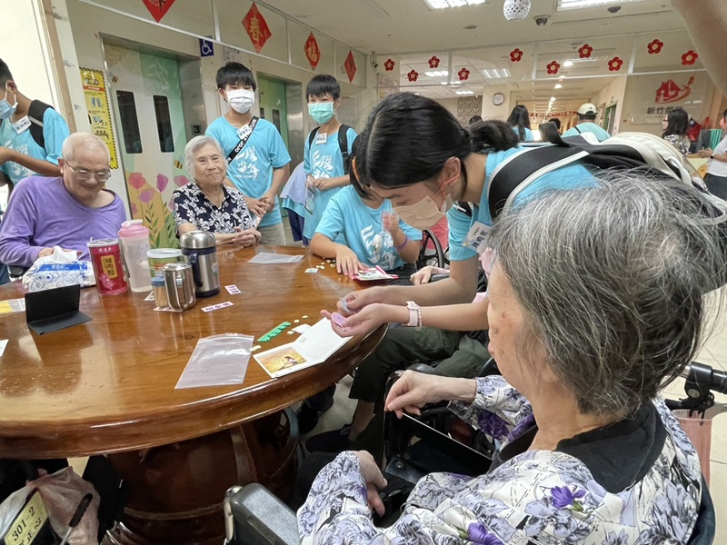 114年11月9日星光歡樂派青銀共學活動_5