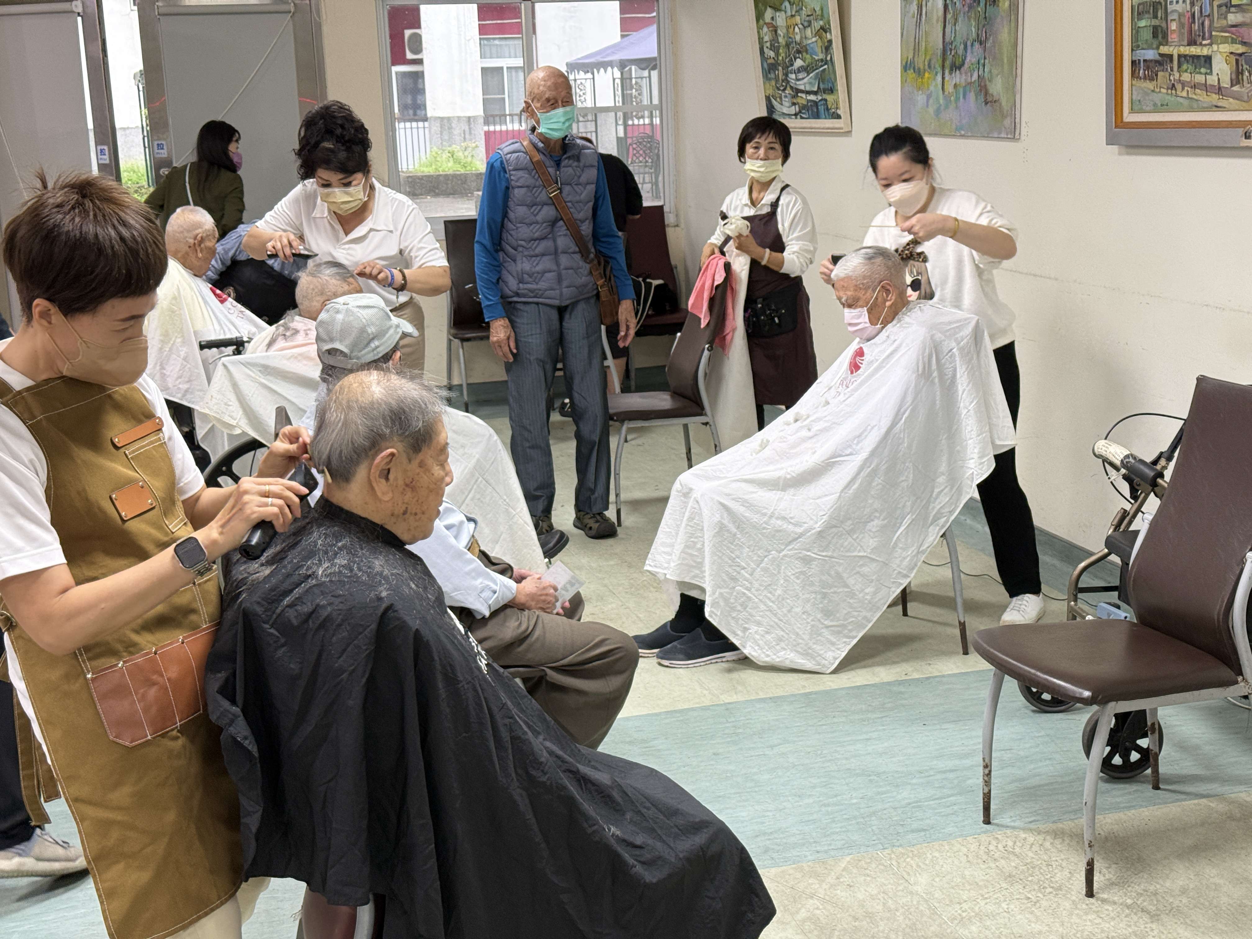 喬琳多寶轉動愛114年11月義剪及關懷表演