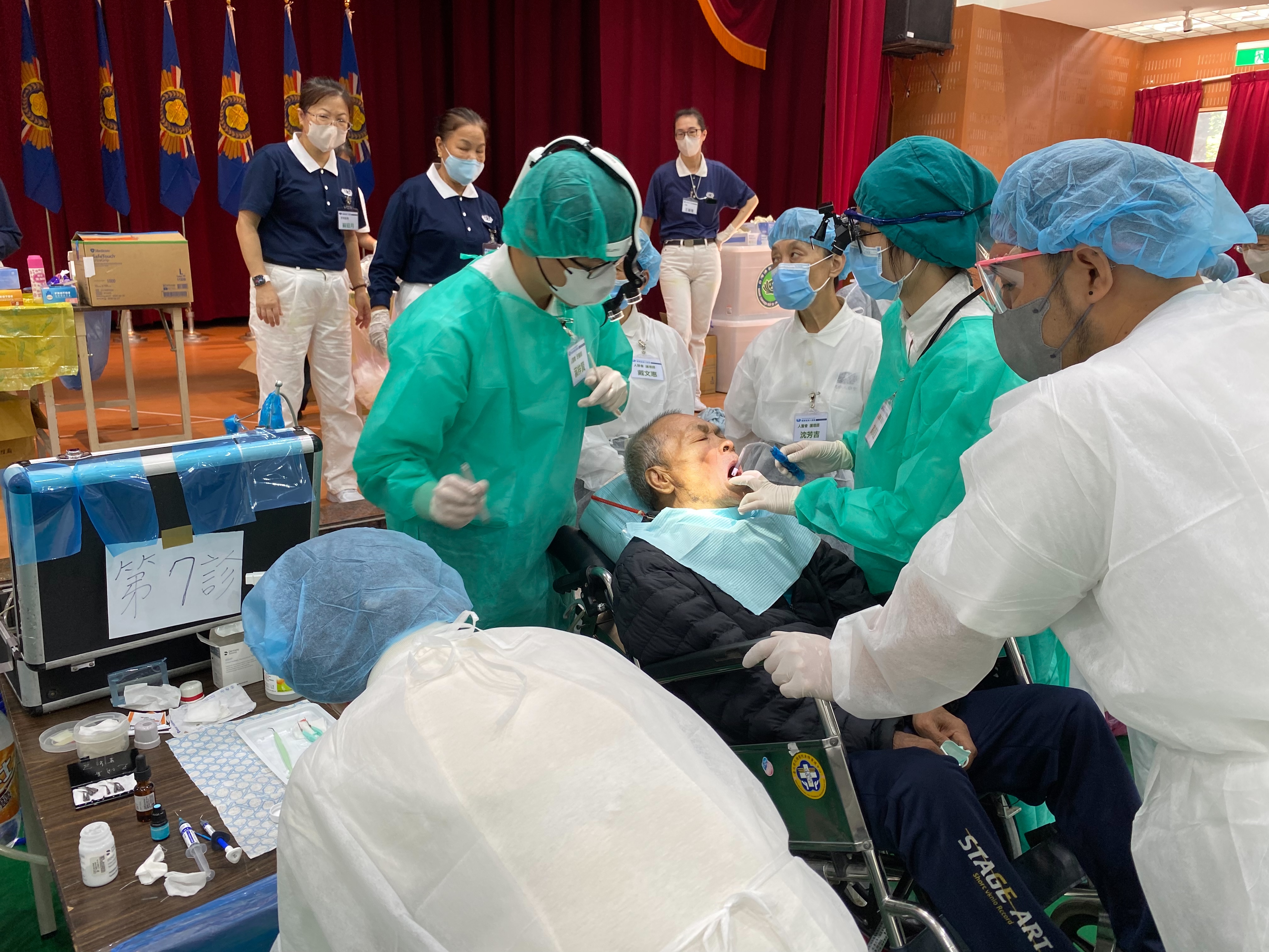 慈濟人醫會愛心義診,守護馬蘭榮家住民口腔健康 (2)