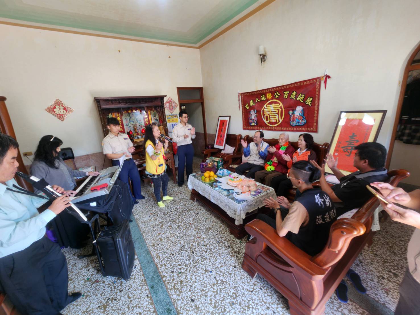 榮民繆立生爺爺百歲華誕—臺南市榮服處致以最溫暖的祝福