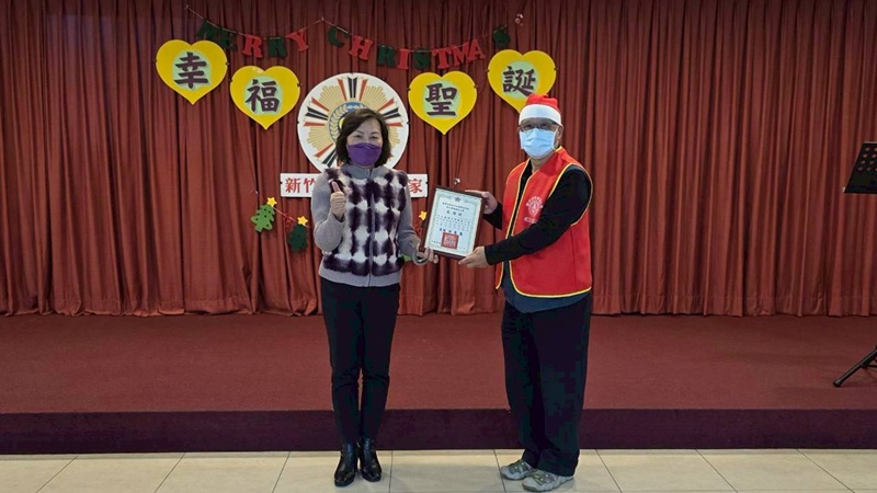 114年12月16日天主教聖詠團報佳音新竹榮家感受聖誕幸福時光