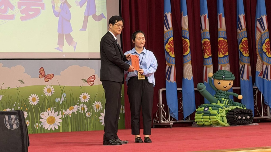 榮民榮眷基金會鼓勵向學 臺中88位榮民子女獲頒獎助學金