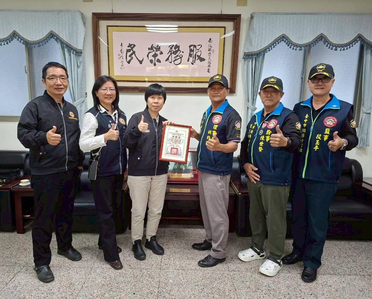 軍校校友情繫南投縣榮民眷 寒冬親送物資傳遞社會溫暖