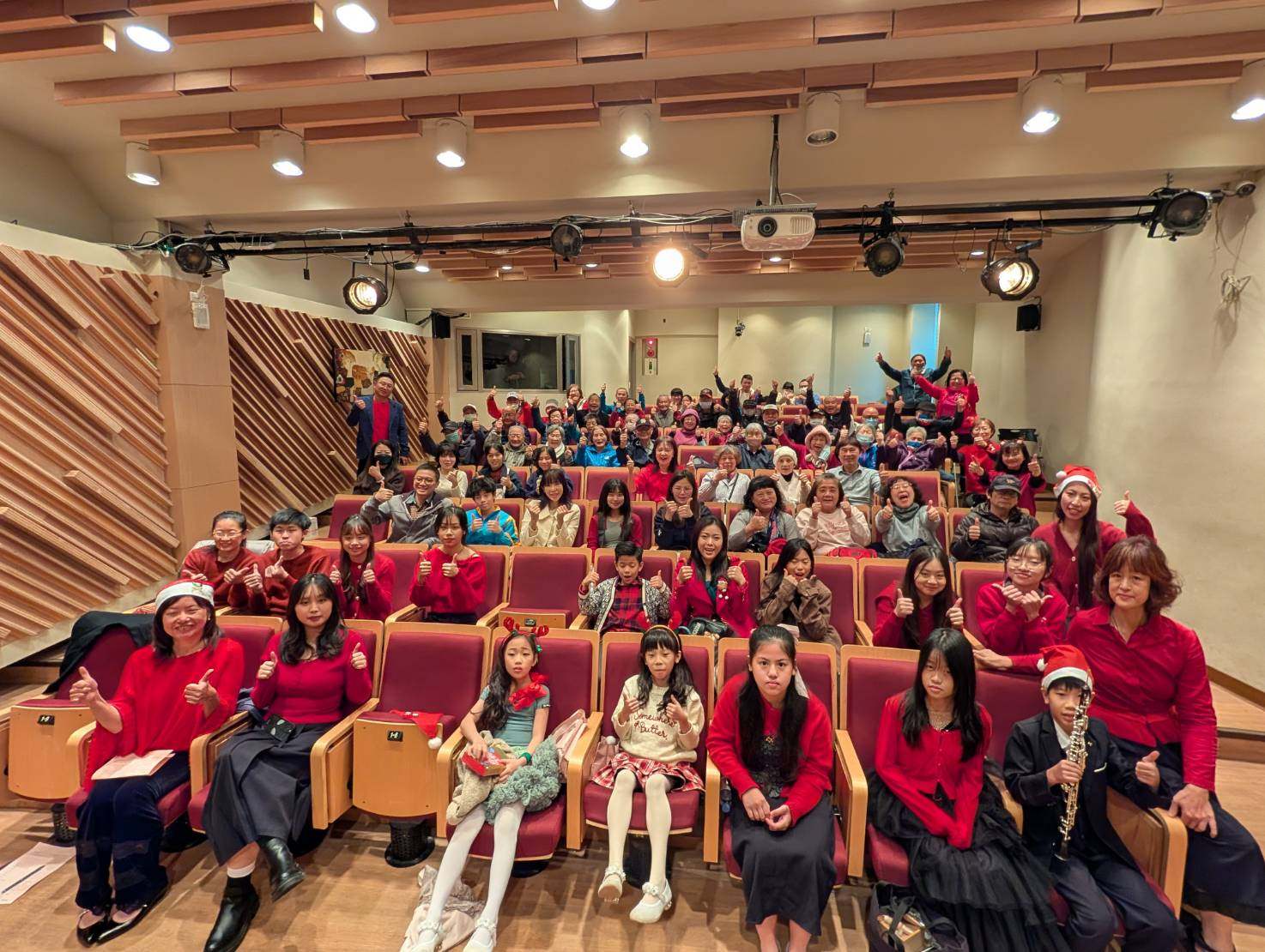 彩霞基金會聖誕豎琴音樂會