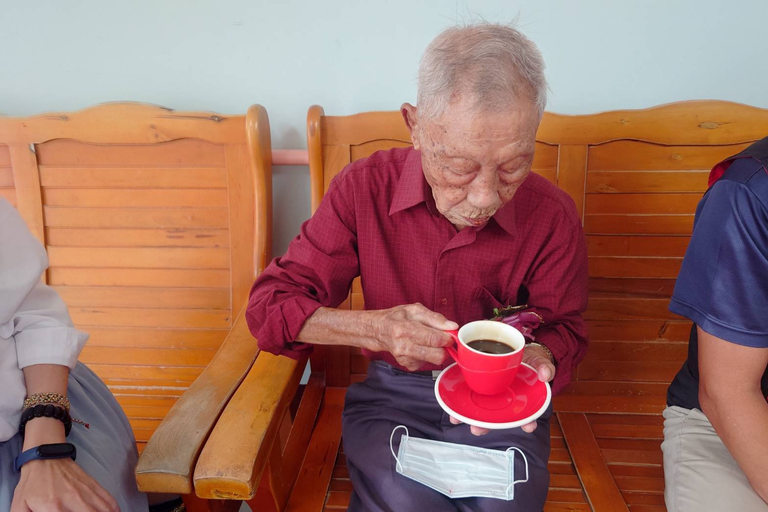 3.育豐堂百歲人瑞