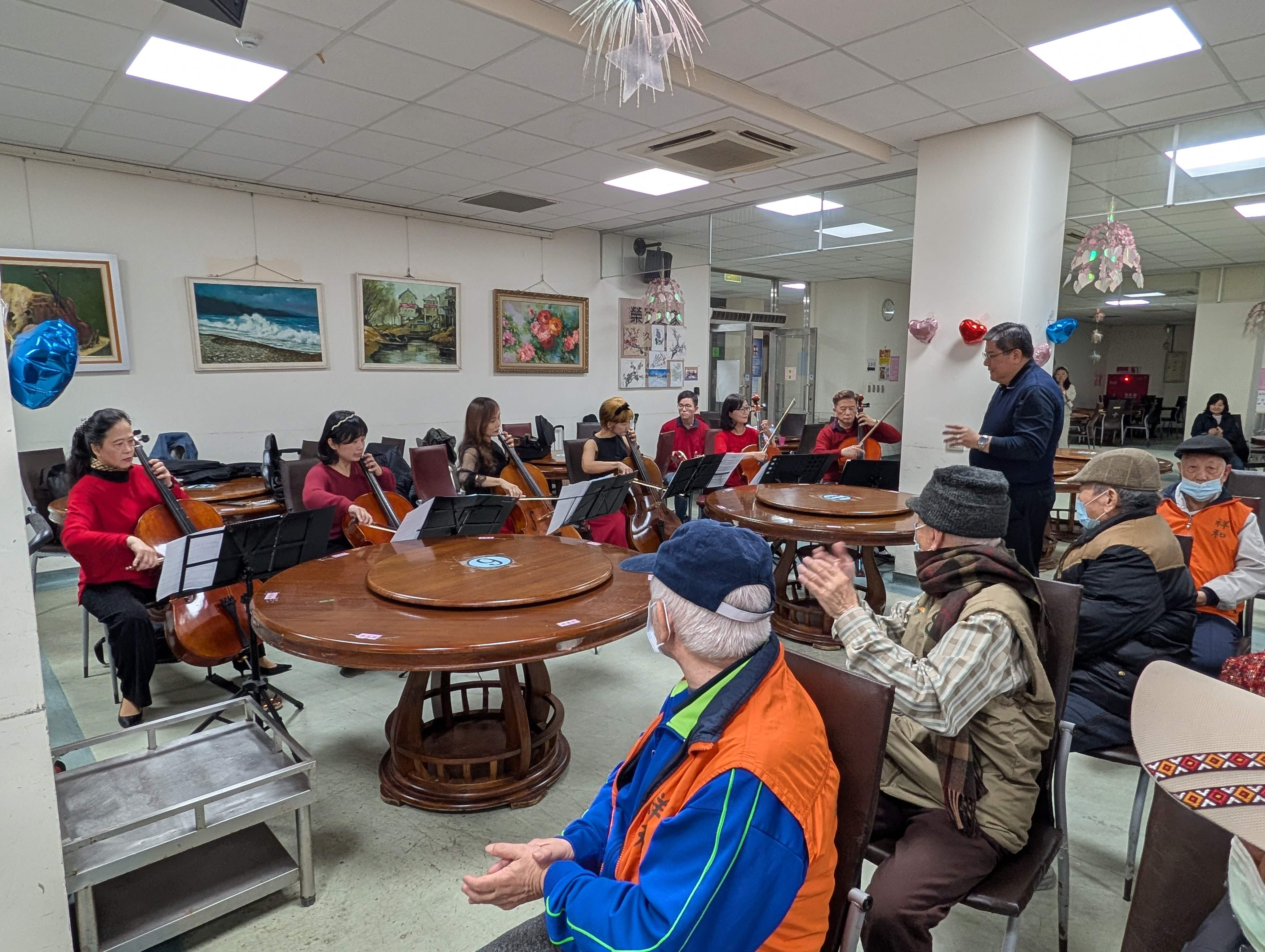 Viva la Vida 大提琴關懷表演