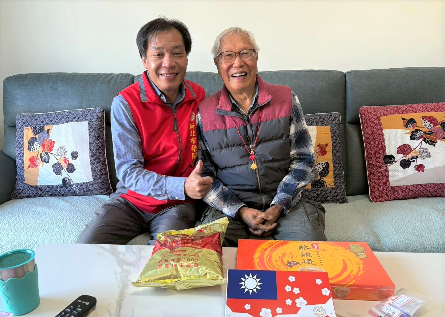 新北榮服處冬至前夕送暖　關懷林口區榮民長輩