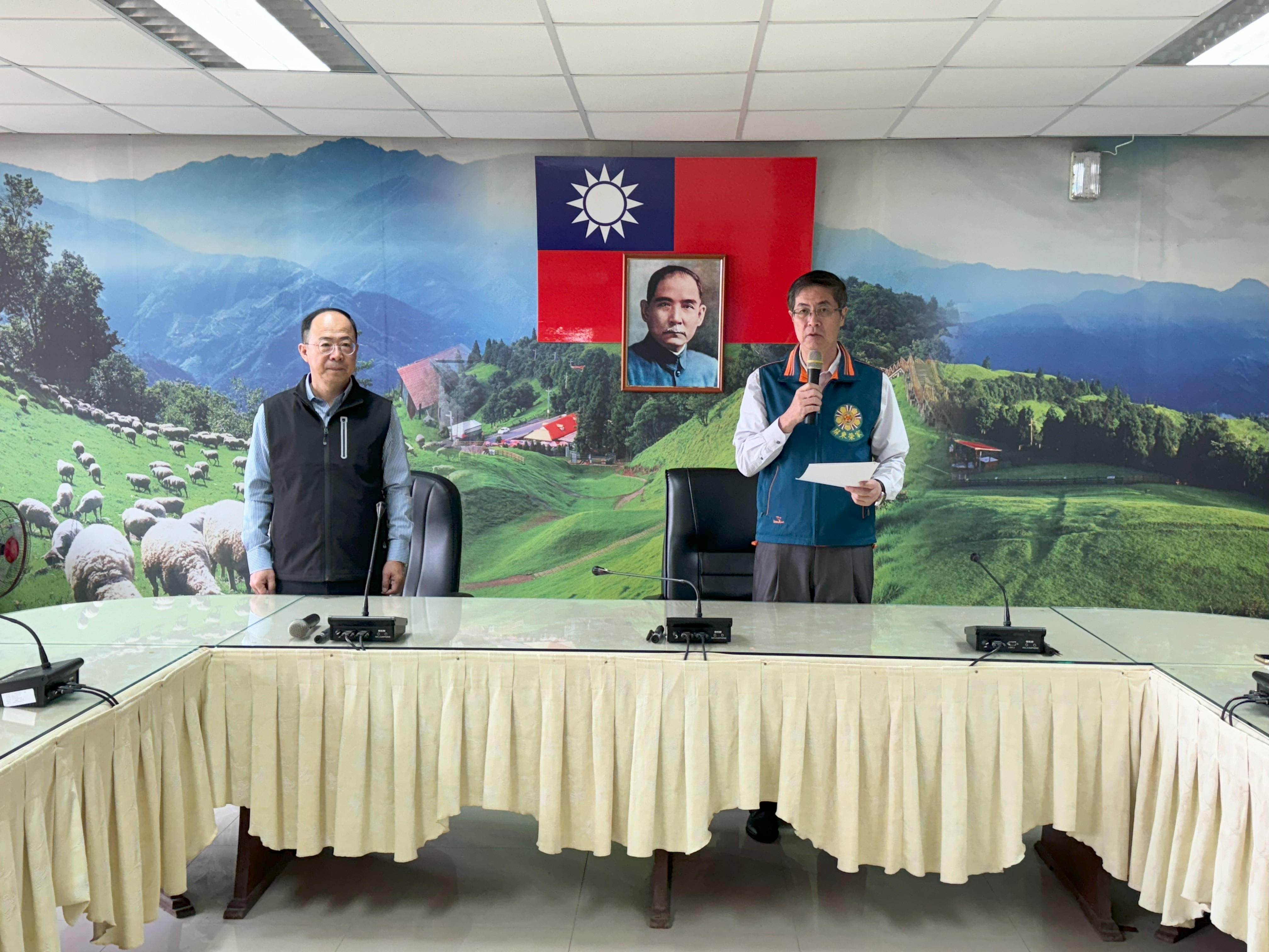 115年01月02日榮情傳承、開創新局；屏東榮家舉行王副主任就任新職介紹