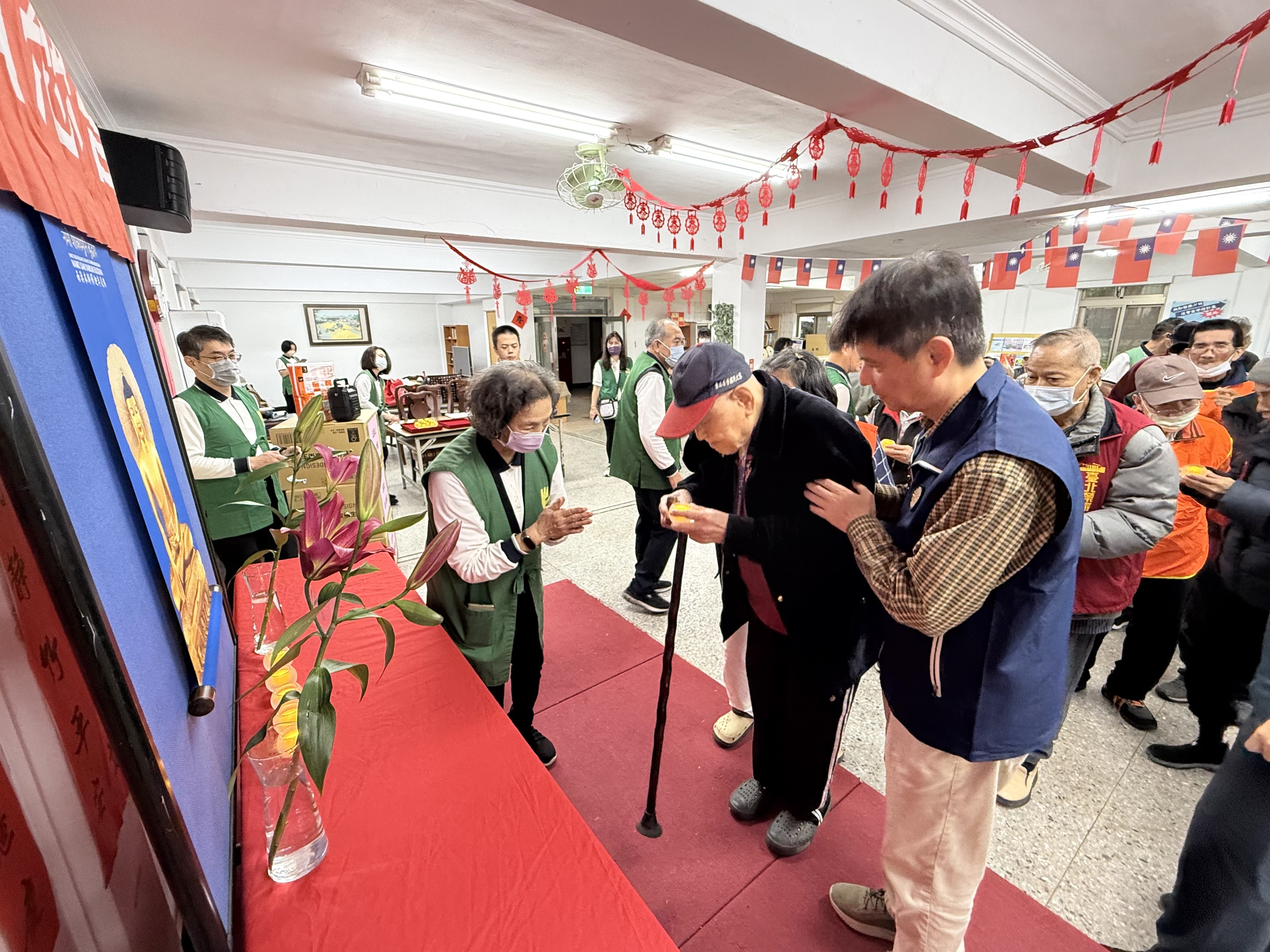 1141212法鼓山祈福供燈