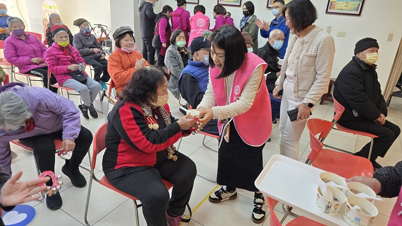 115年1月23日世華歲末送暖傳愛新竹榮家攜手連結社會資源創造共好_2