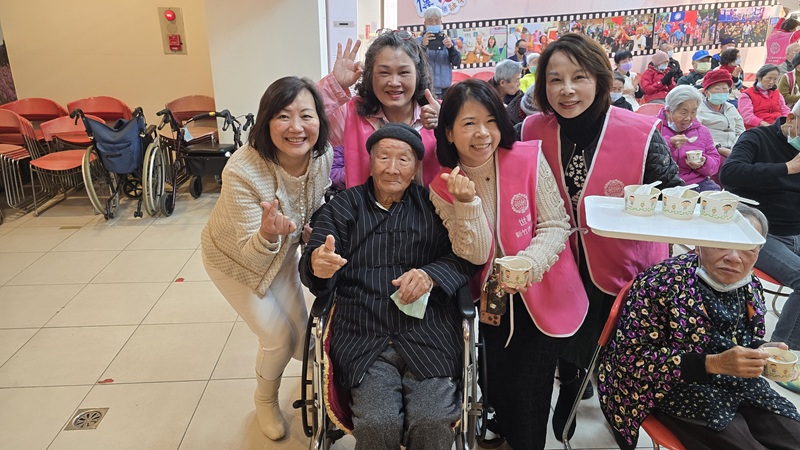 115年1月23日世華歲末送暖傳愛新竹榮家攜手連結社會資源創造共好_5