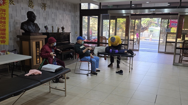 115年1月15日新竹縣針灸醫藥學會公益按摩活動_4