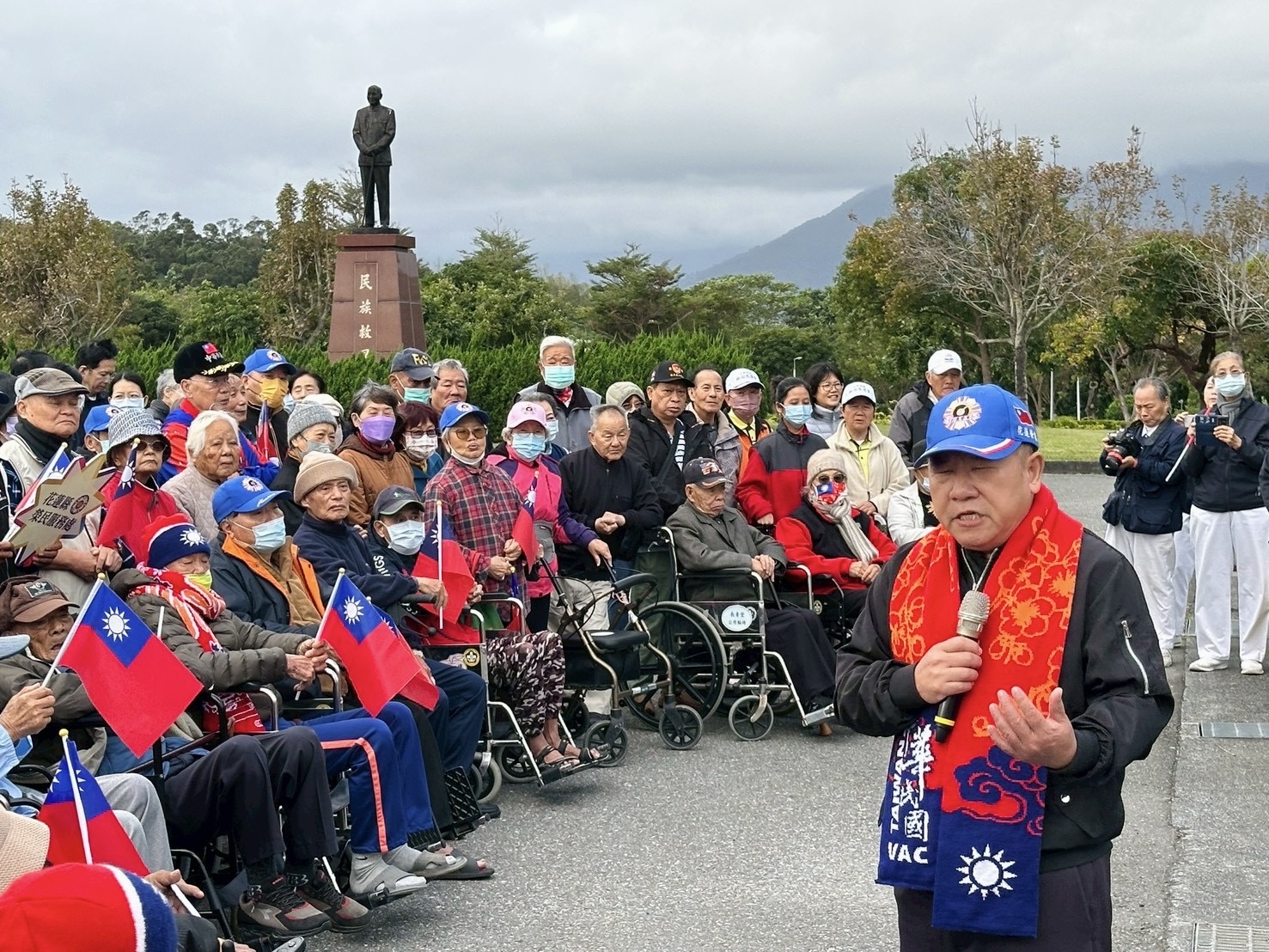 🇹🇼花蓮榮家元旦升旗迎新年 活力帶動展現朝氣🐎