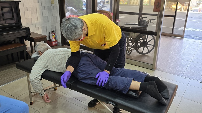 115年1月15日新竹縣針灸醫藥學會公益按摩活動_3