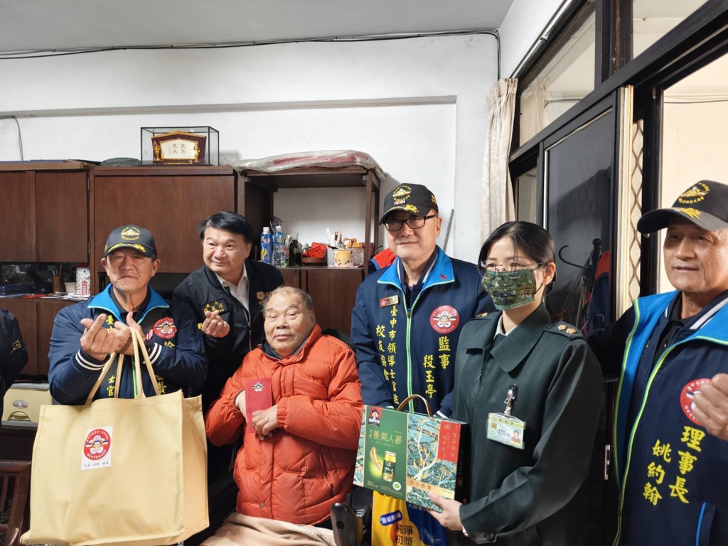 臺中市榮服處連結退伍軍人社團及臺中市後備指揮部聯合訪慰榮民 傳遞關懷溫暖