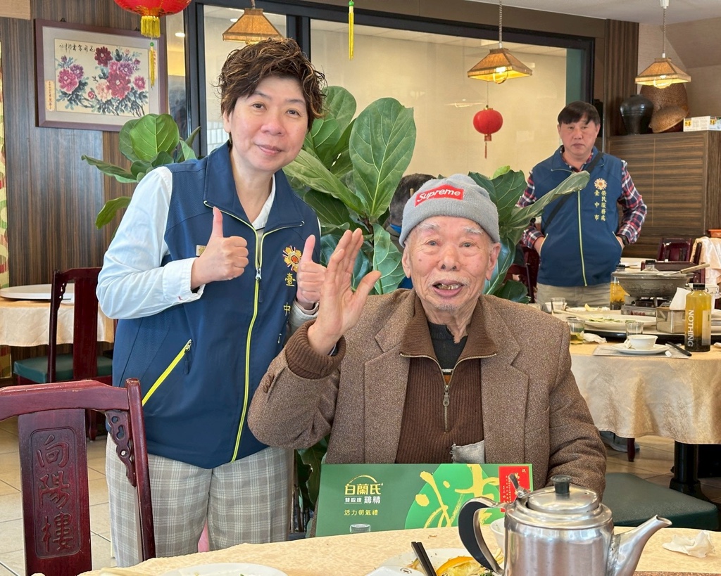 臺中市榮服處攜手太平榮欣志工隊 春節關懷長輩暖心圍爐