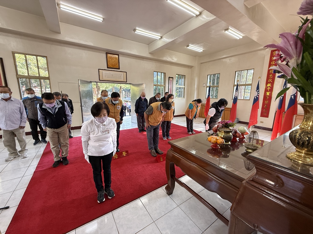 高雄榮家春節祭悼榮民先輩　傳承慎終追遠精神