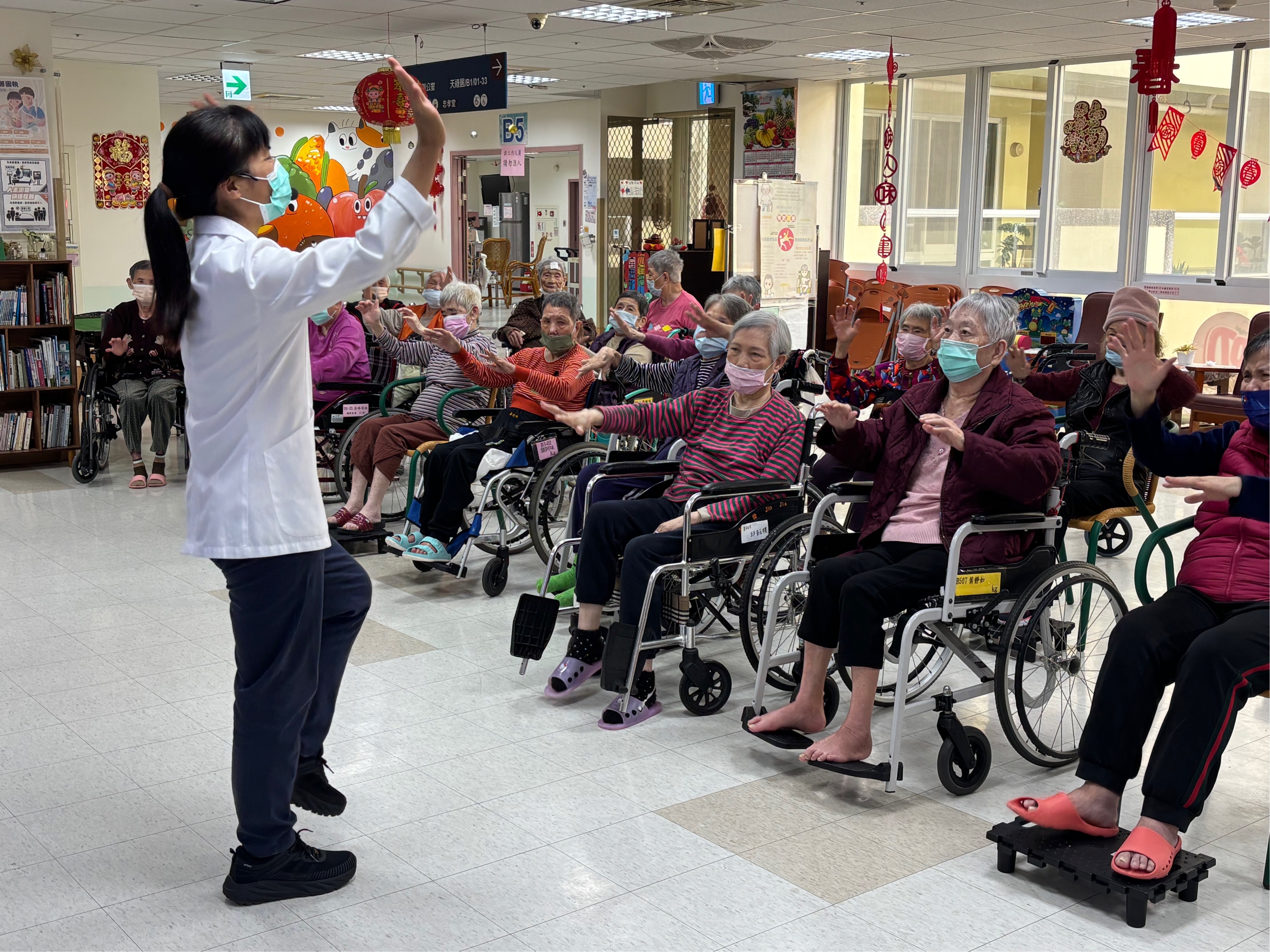 課後做體適能運動,舒展筋骨,人都精神啲。