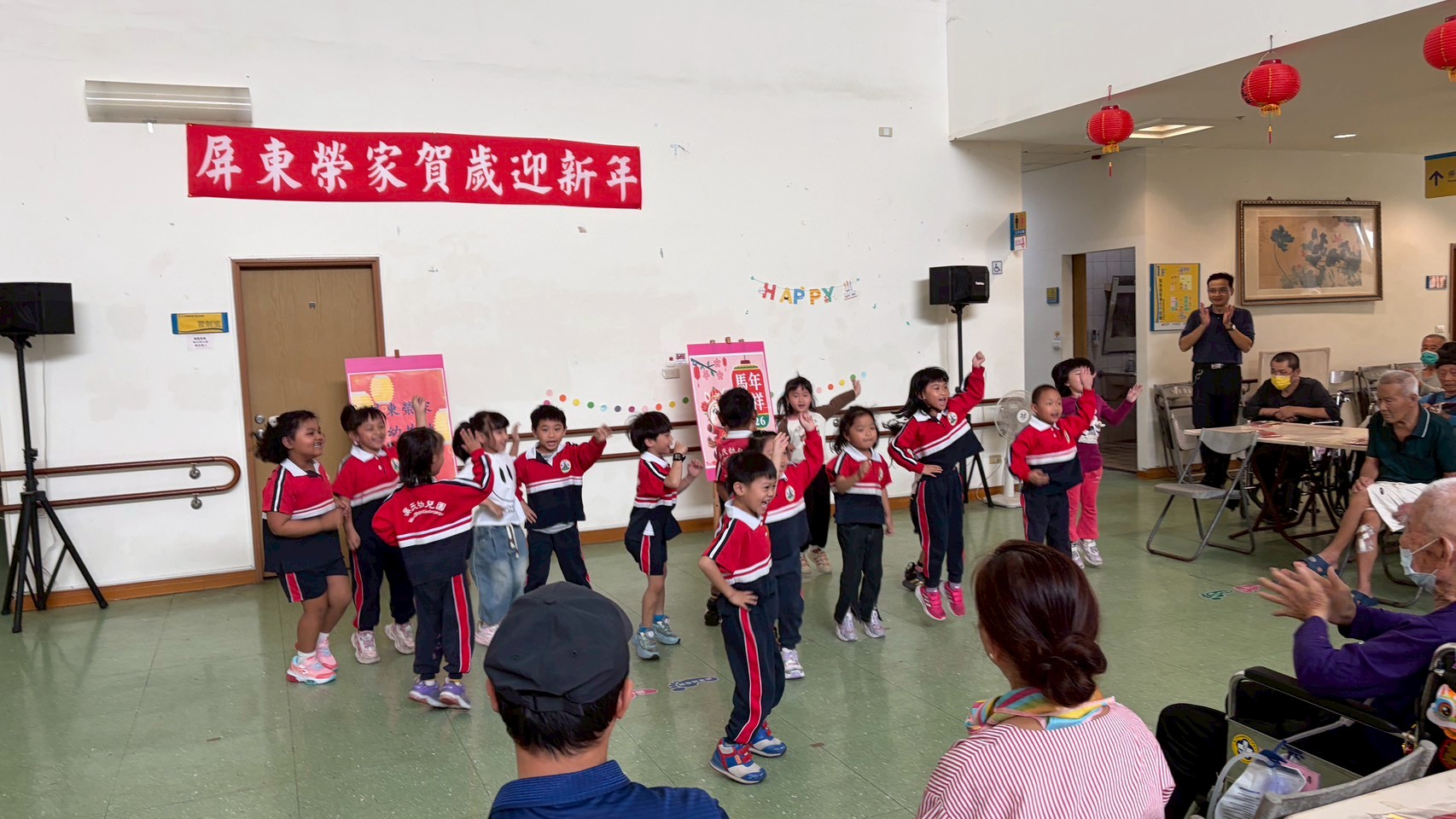 115年03月02日屏東榮家攜手吳氏幼兒園巧手製「金馬燈籠」傳福氣