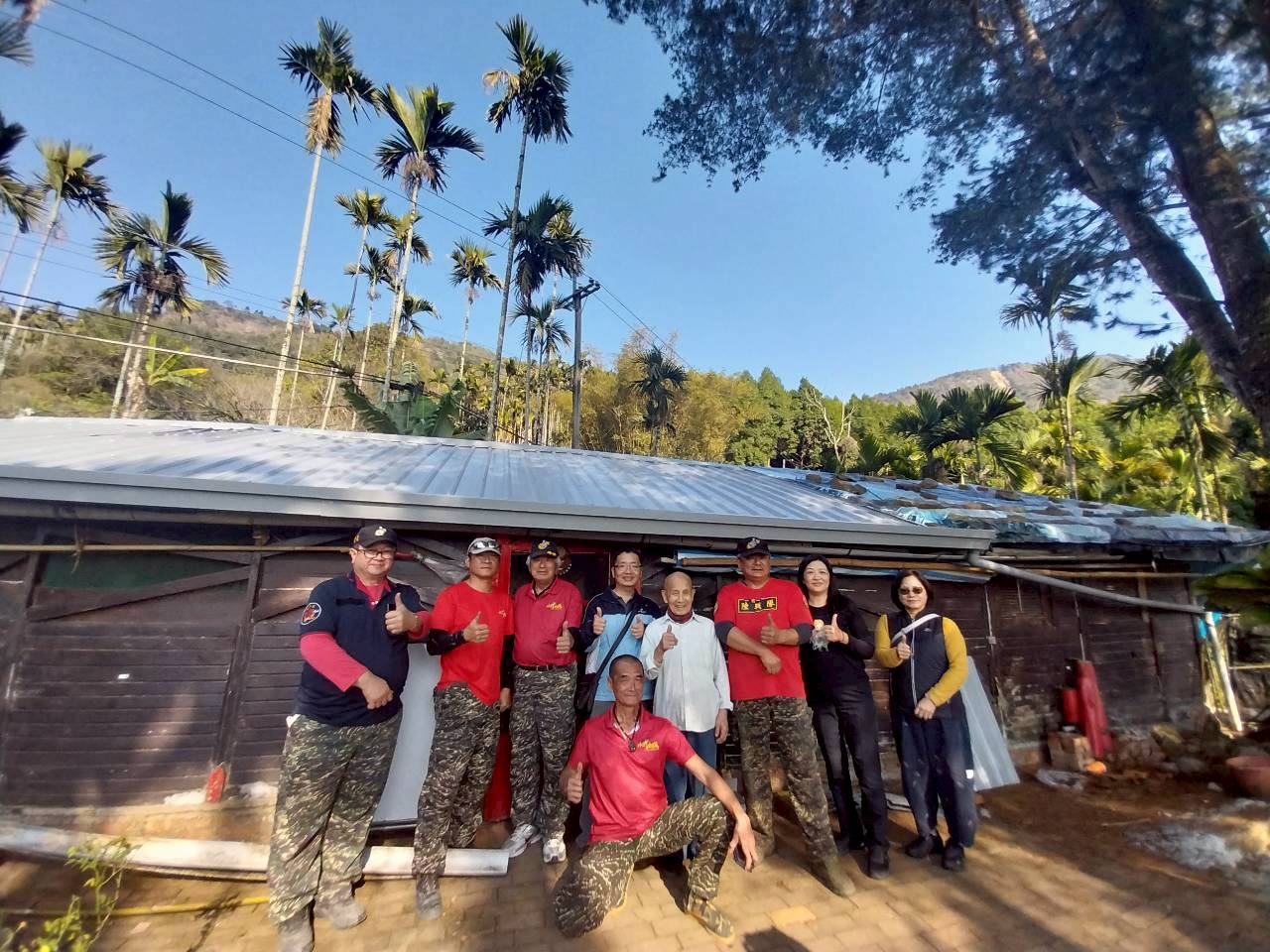 榮情暖中寮!南投縣榮服處攜手海陸協會為老兵修屋圓夢