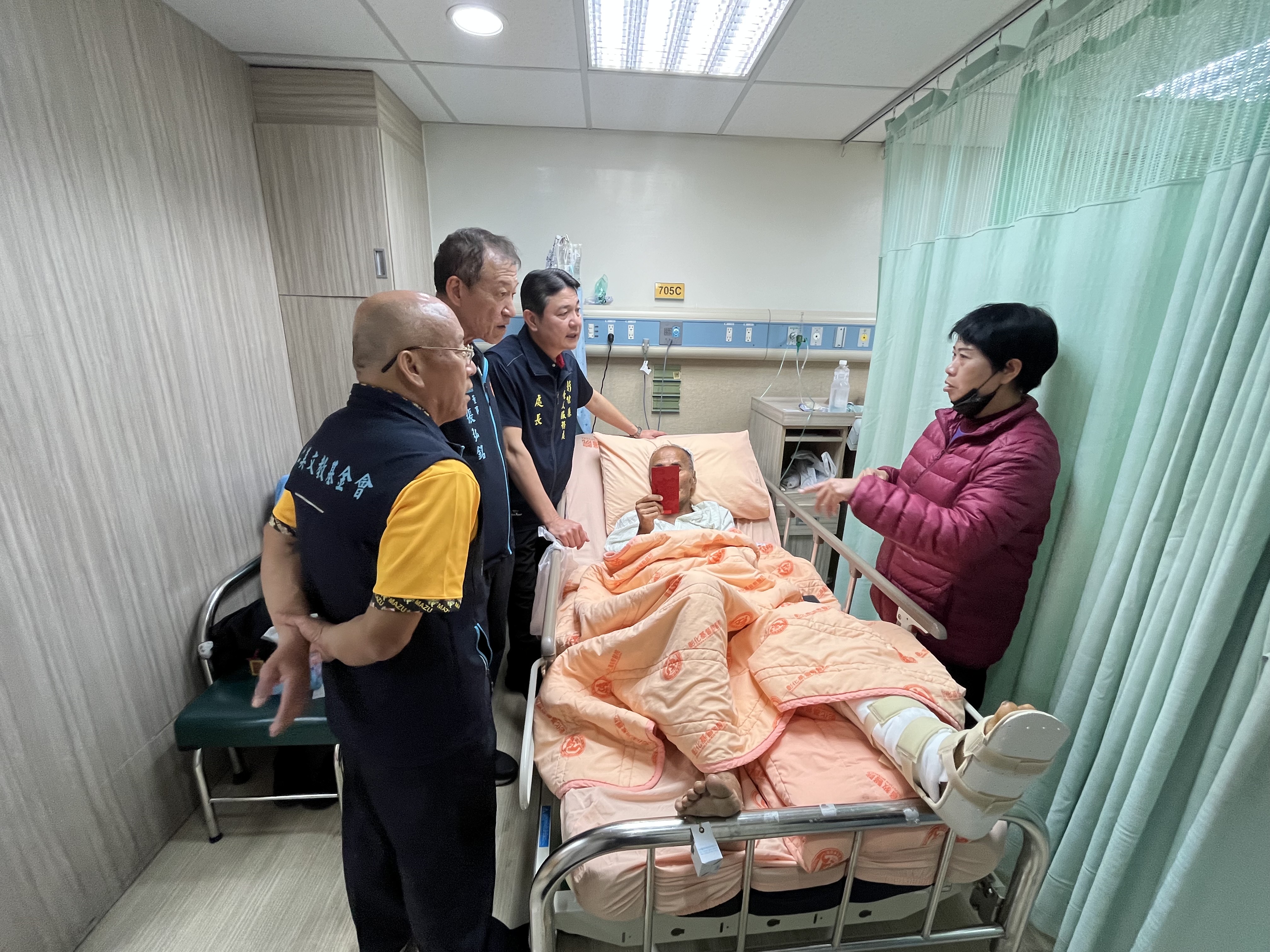 即時援手暖人心 彰化榮服處與仁美基金會關懷弱勢榮民眷4