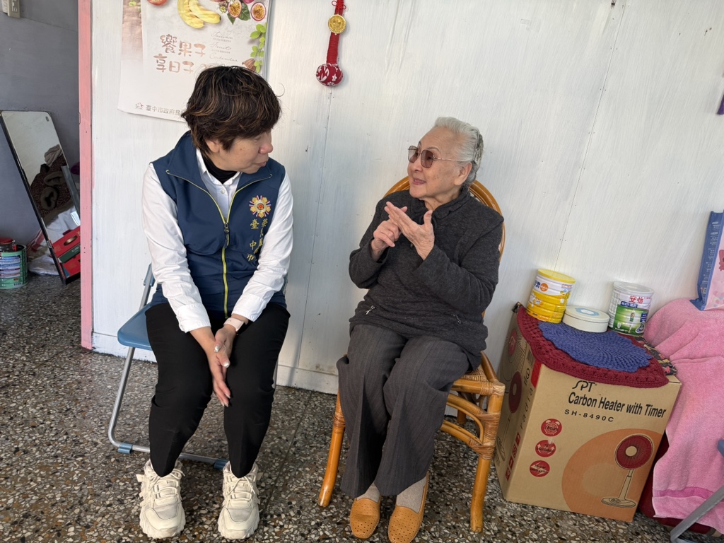 臺中市榮服處關懷榮民長輩 推展安心御老
