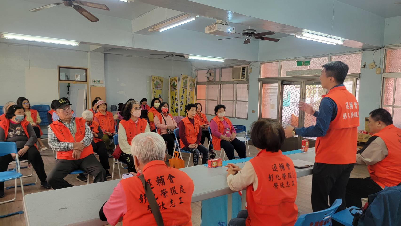 新春團拜暨隊務會議 彰化榮欣志工關懷百歲榮民1