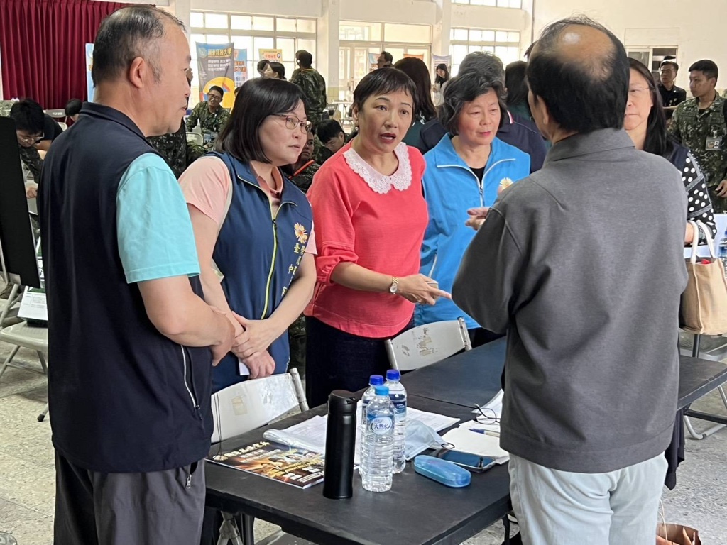 臺中榮服處舉辦屆退官兵說明會 強化轉銜協助官兵接軌職場