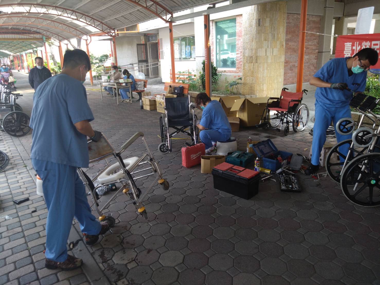 115.04.15 北榮身障重建中心前進馬蘭榮家　巡迴檢修輔具深耕在地關懷