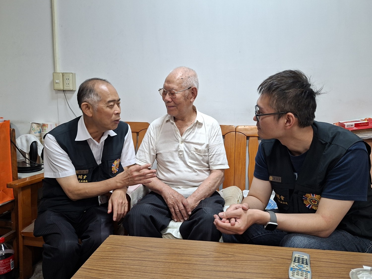 臺北市榮服處關懷訪視高齡榮民結合科技照護強化在地安心服務