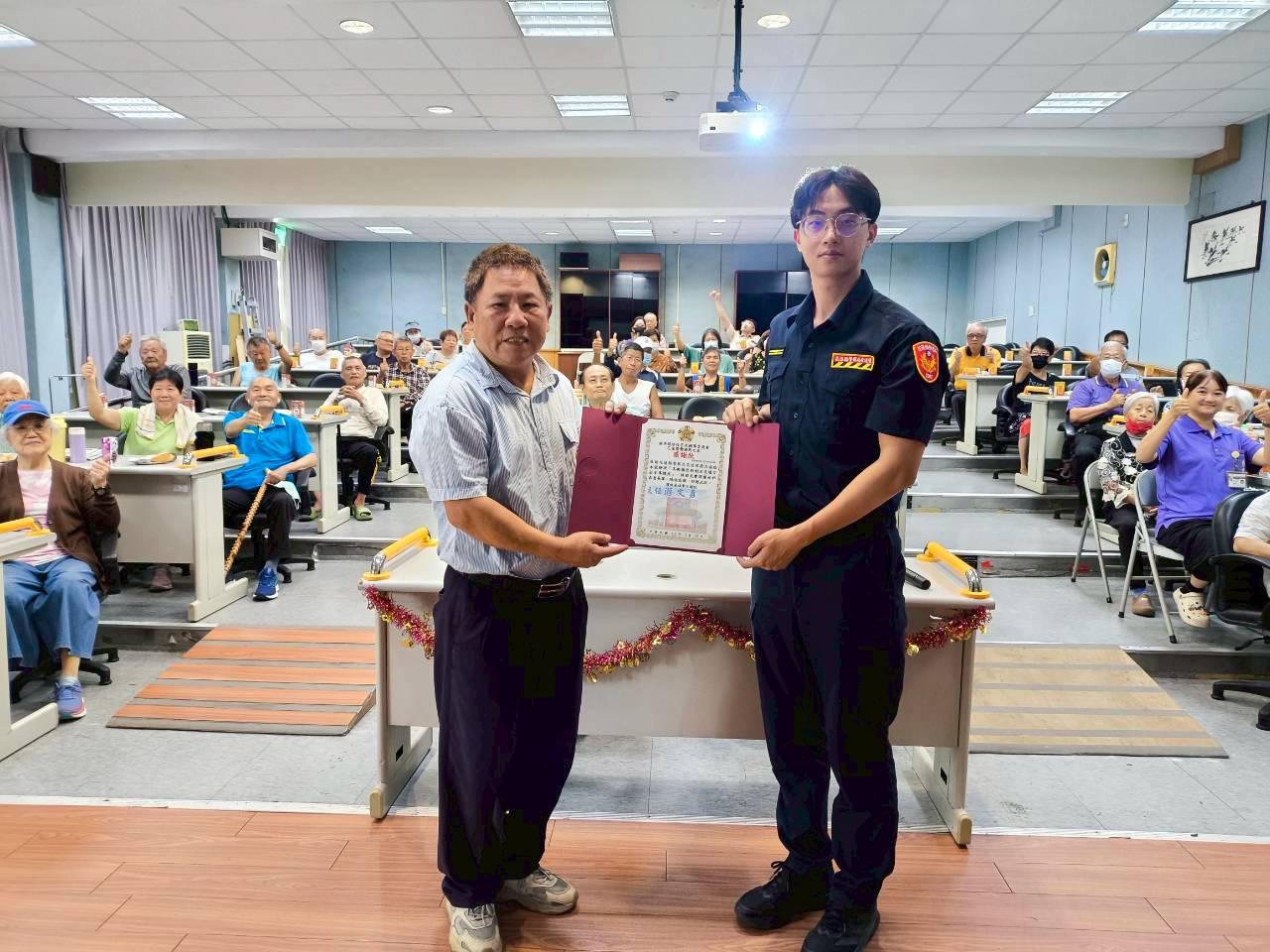 🚓花蓮榮家守護長輩安全 高齡駕駛換照新制報你知🚓