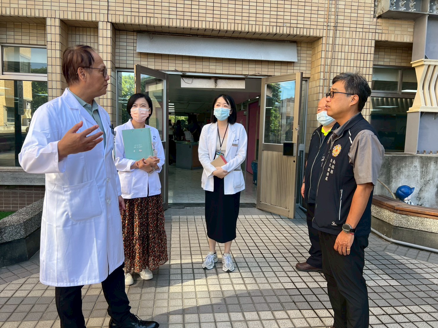 強化社區醫護網!南投縣榮服處拜會部立南投醫院 守護榮民眷身心健康