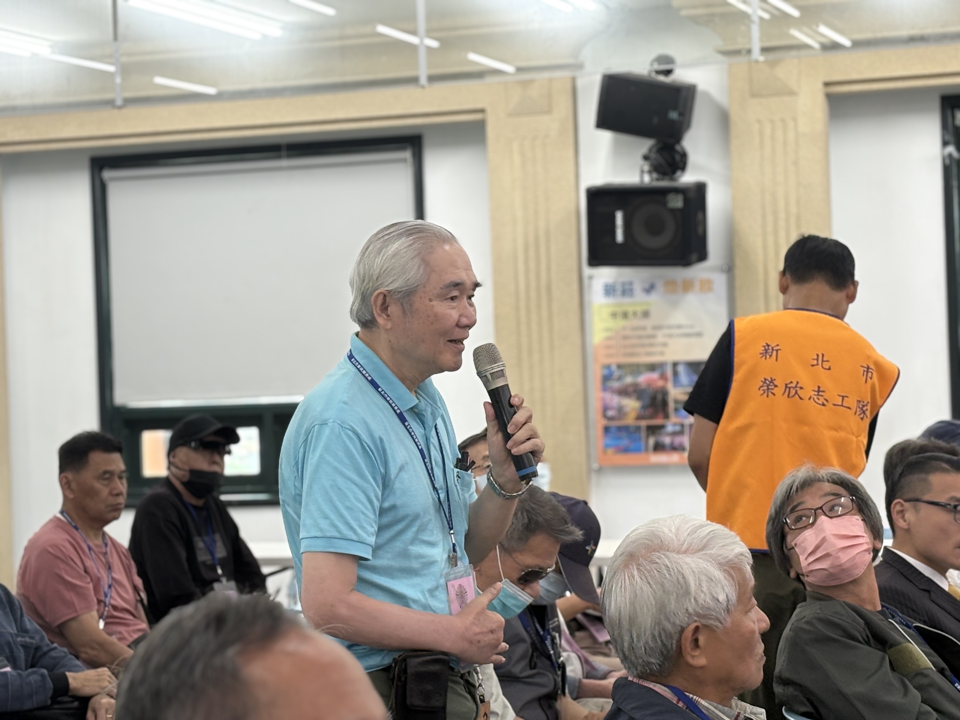退除役官兵踴躍發言,透過座談會正向交流互動。