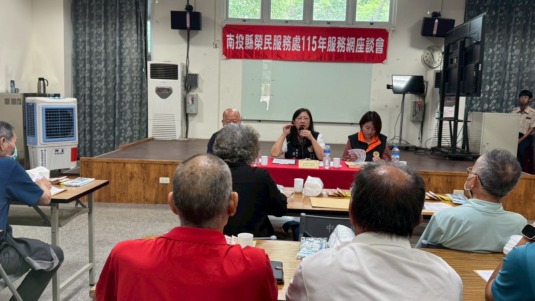 南投縣榮服處辦理草屯地區服務網座談會 傾聽心聲精進服務品質