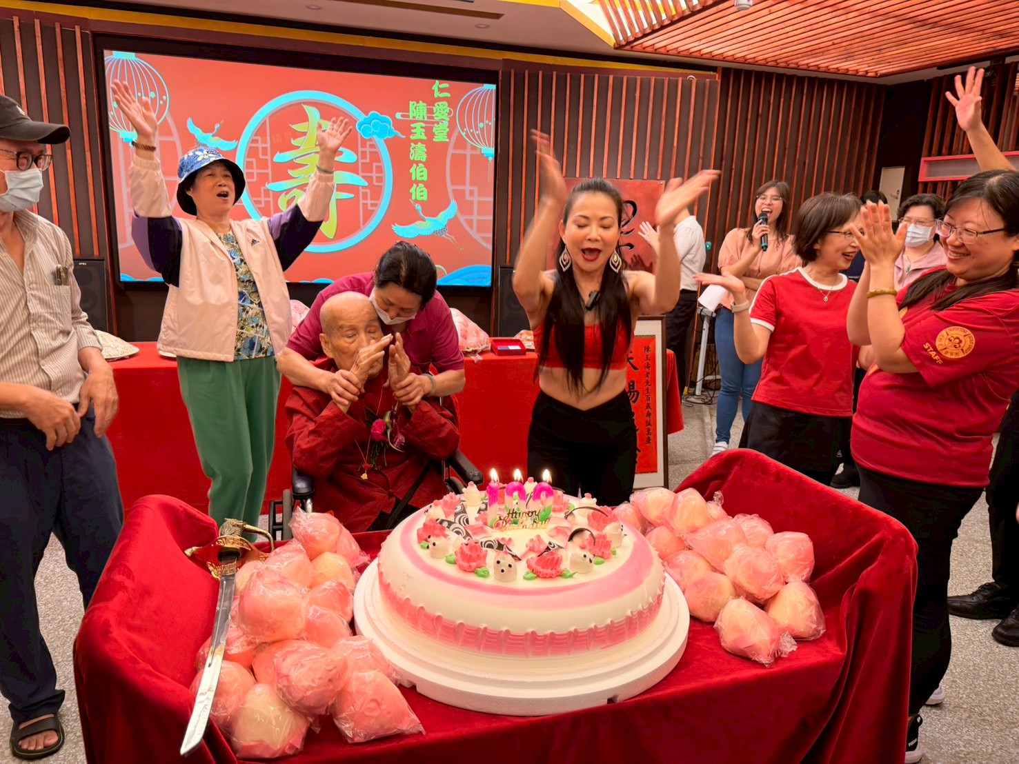 💯樂齡同歡慶百歲🥳桃園榮家攜手八德社大共譜溫馨時光🥰
