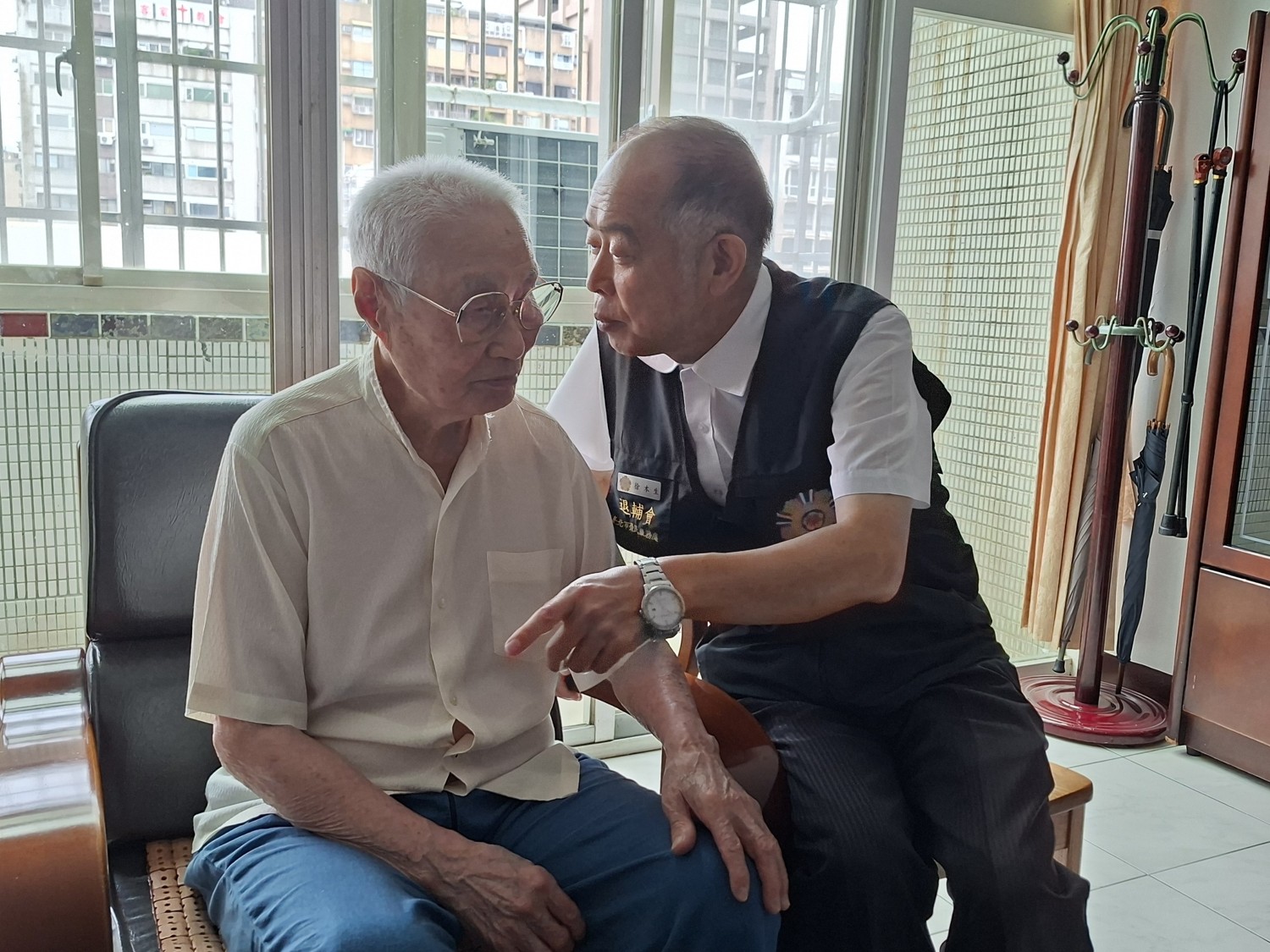 臺北市榮服處關懷訪視高齡榮民結合科技照護強化在地安心服務