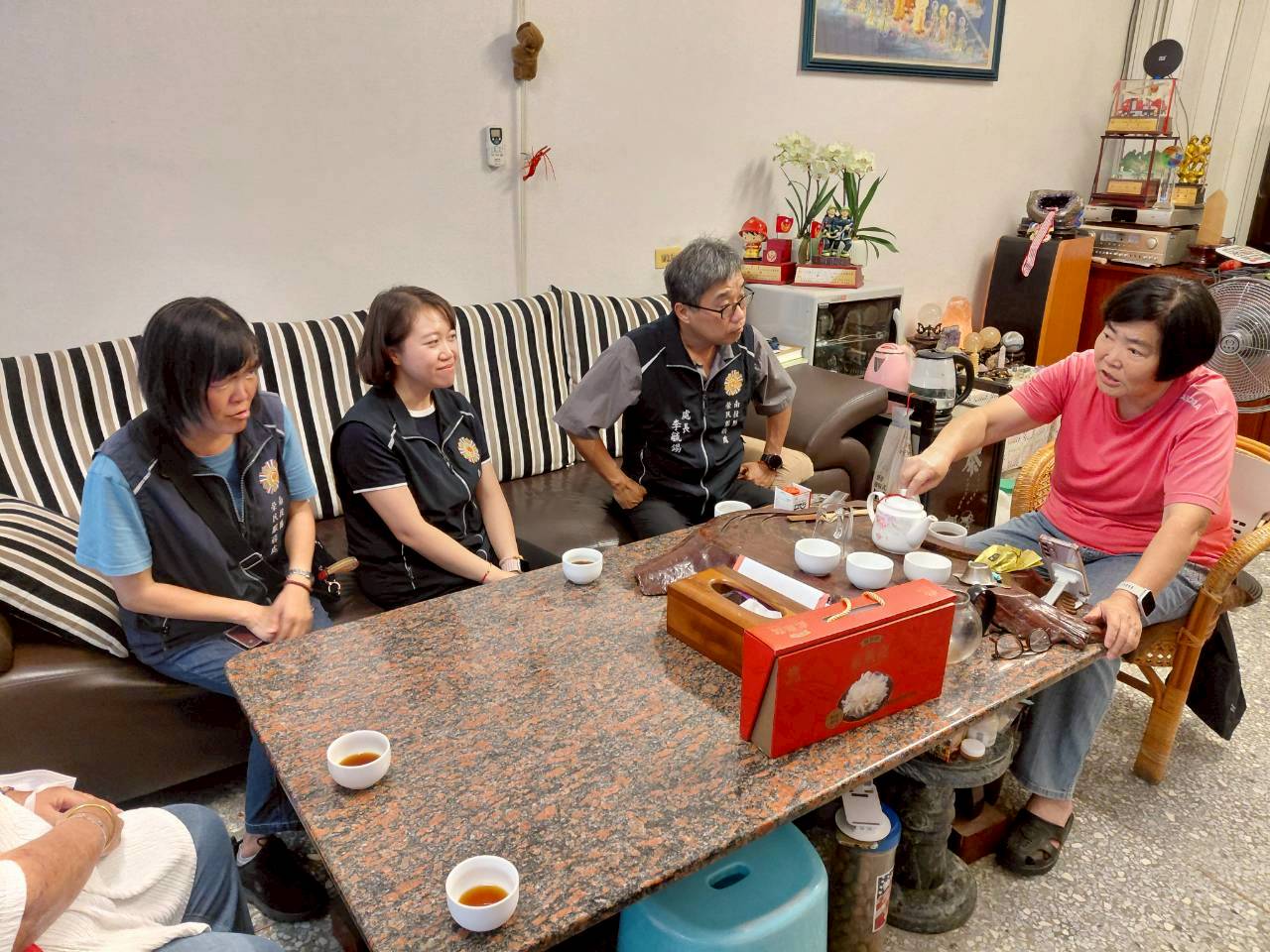 南投縣榮服處祝賀榮膺模範母親殊榮 獻上最深感恩與祝福