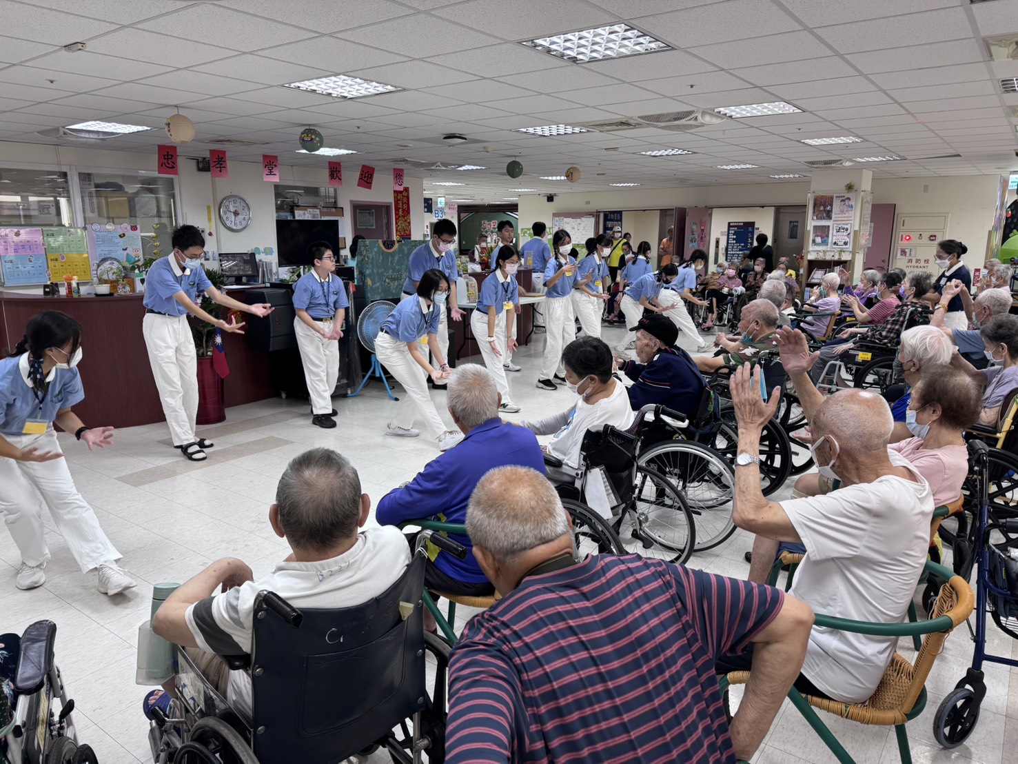 115年6月14日青銀共融展活力！慈濟青少年成長班溫暖陪伴雲林榮家長輩