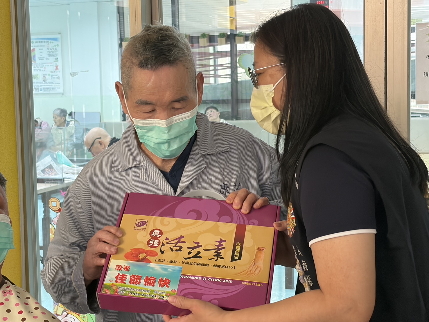 落實感動服務 南投縣榮服處端節慰問住院榮民