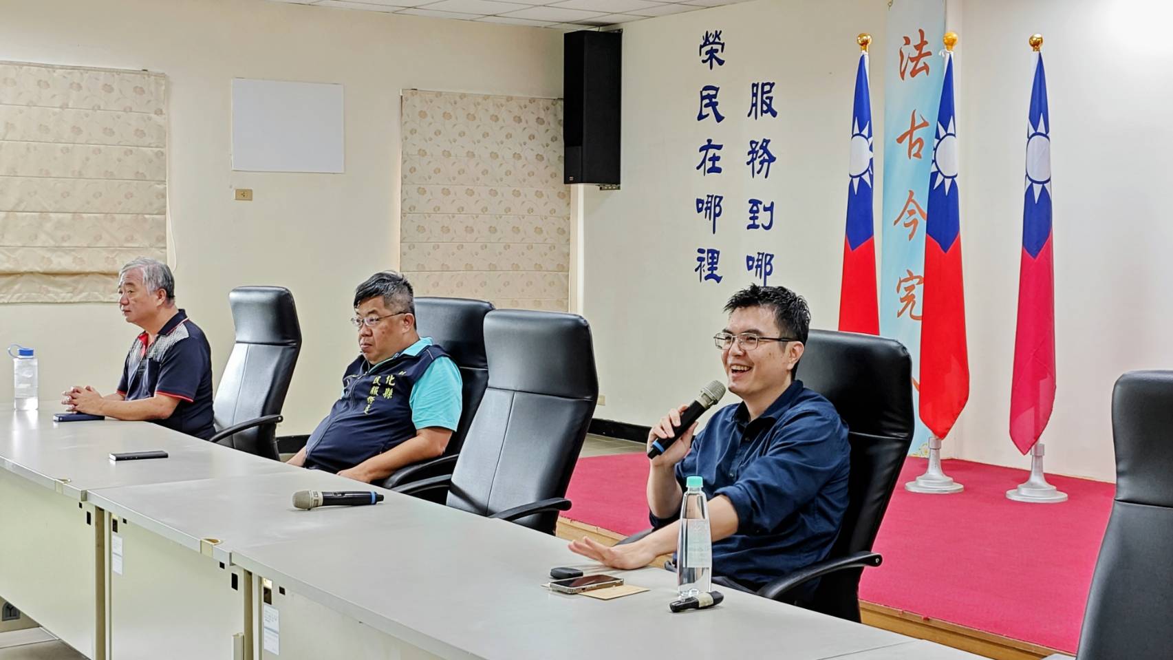 彰化縣榮民服務處辦理法治教育-公務人員廉政倫理規範及行政中立及國民法官制度-01