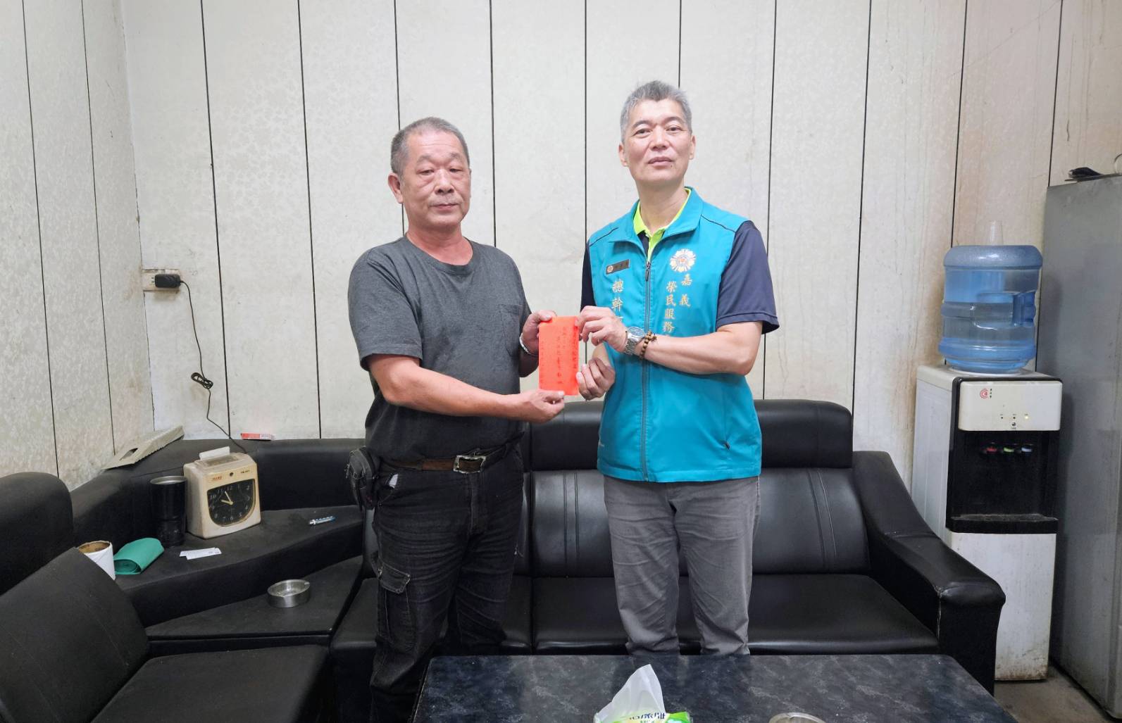 竣旭有限公司挹注嘉義榮服處學子助學金　榮民企業家善行義舉足為楷模