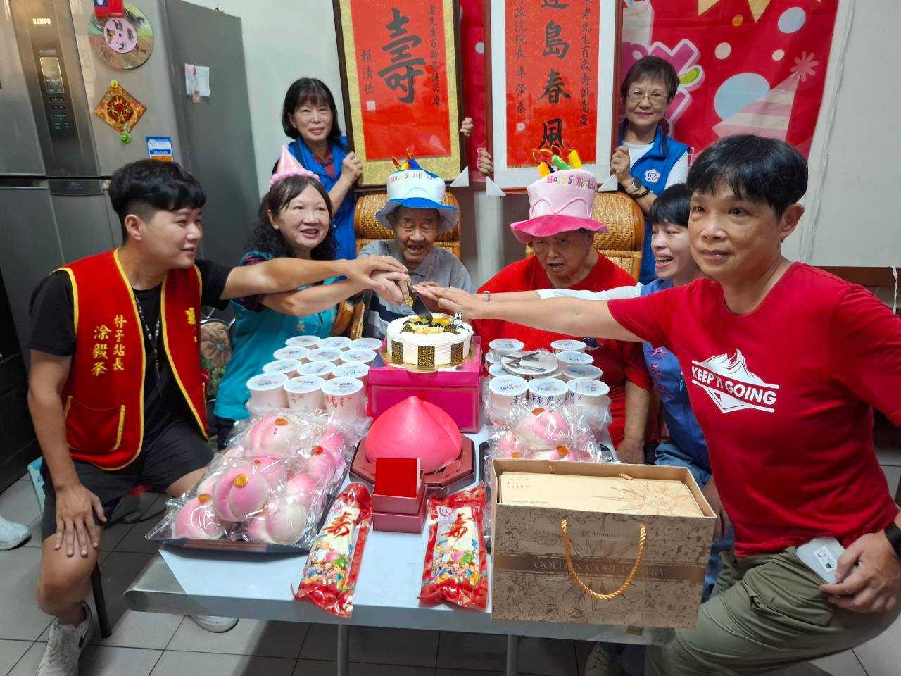 榮民周伯伯歡慶百歲 嘉義榮服處協公所同賀紀壽02
