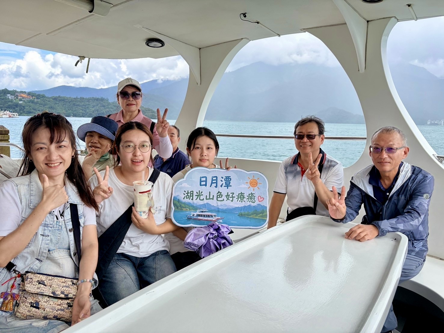 彰化榮服處攜手愛心認養人 陪伴向學子女共度溫馨相見歡7