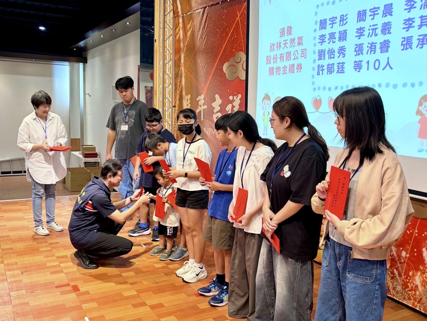 彰化榮服處攜手愛心認養人 陪伴向學子女共度溫馨相見歡3