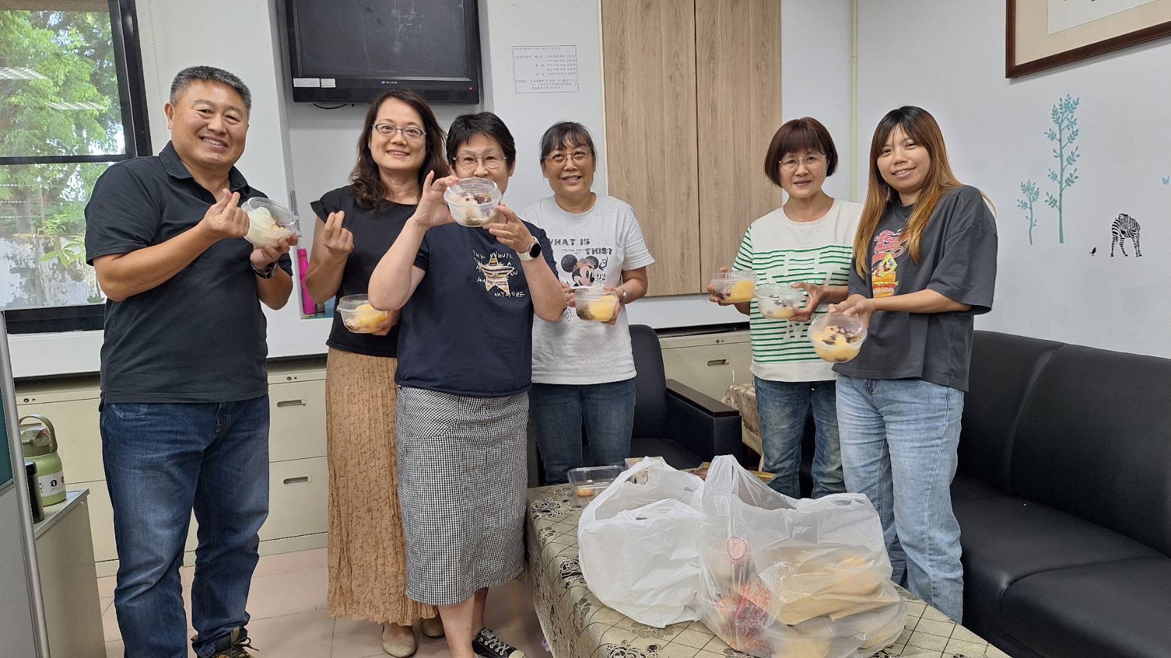 夏日送清涼.幸福呷剉冰 彰化榮服處邀榮民眷共享沁涼夏日時光3