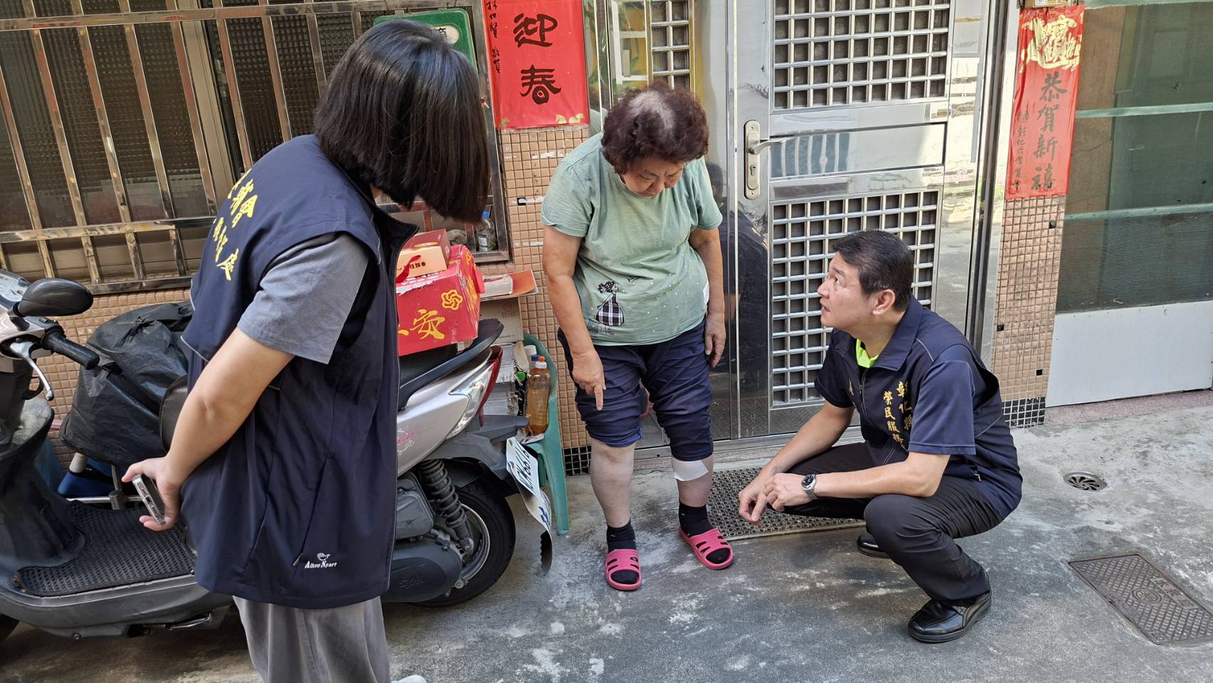 一盒月餅傳心意 彰化榮服處中秋前夕走訪榮民眷送暖6