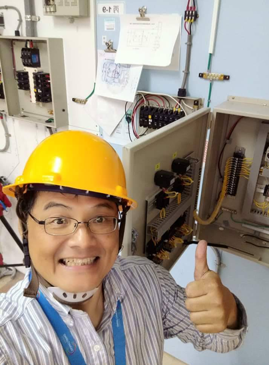 (圖1)姜泰寧參加乙、丙級室內配線練習