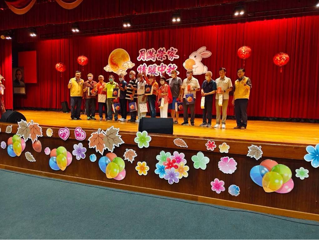 「月滿榮家 情暖中秋」　高雄榮家秋節聯歡暨月光晚會溫馨登場